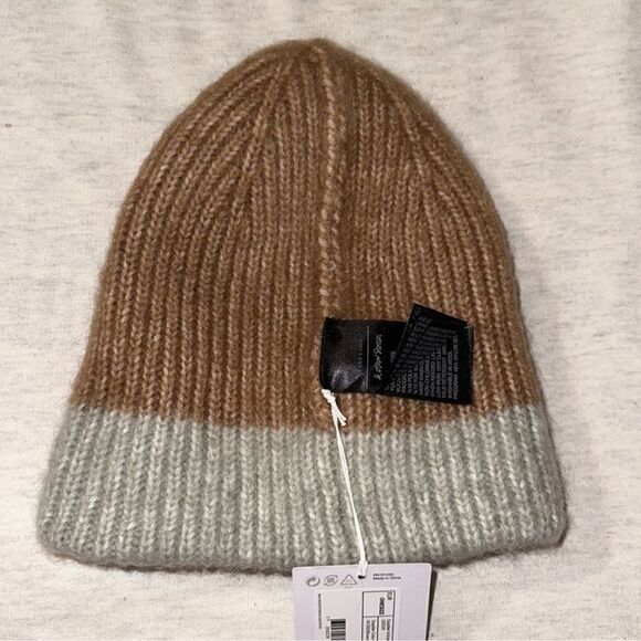& Other Stories Ribbed Knit Color Block Beanie Hat in Brown & Light Green